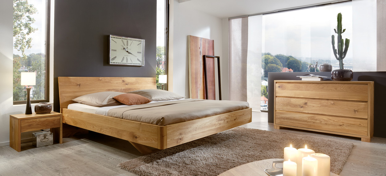 Holzbetten bei Bettenhaus Berner Bettenladen für München und Miesbach